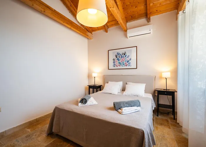 Barba Yannis Villa